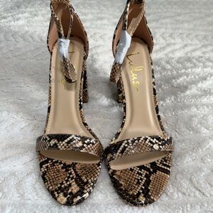 Lulu's Wild Diva Lounge Snakeskin Vegan Leather SZ 8 BRAND NEW Patterned Heels